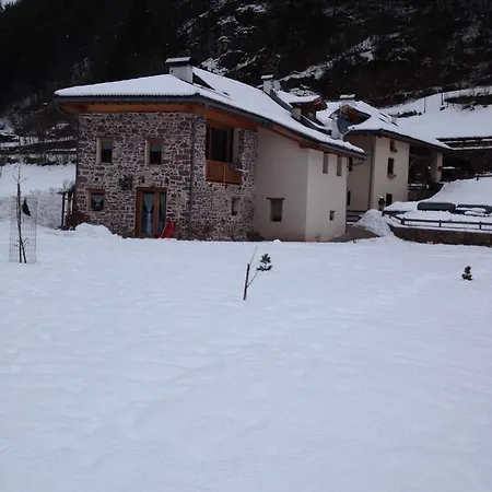 Maso Toneto Affittacamere Castello-Molina di Fiemme